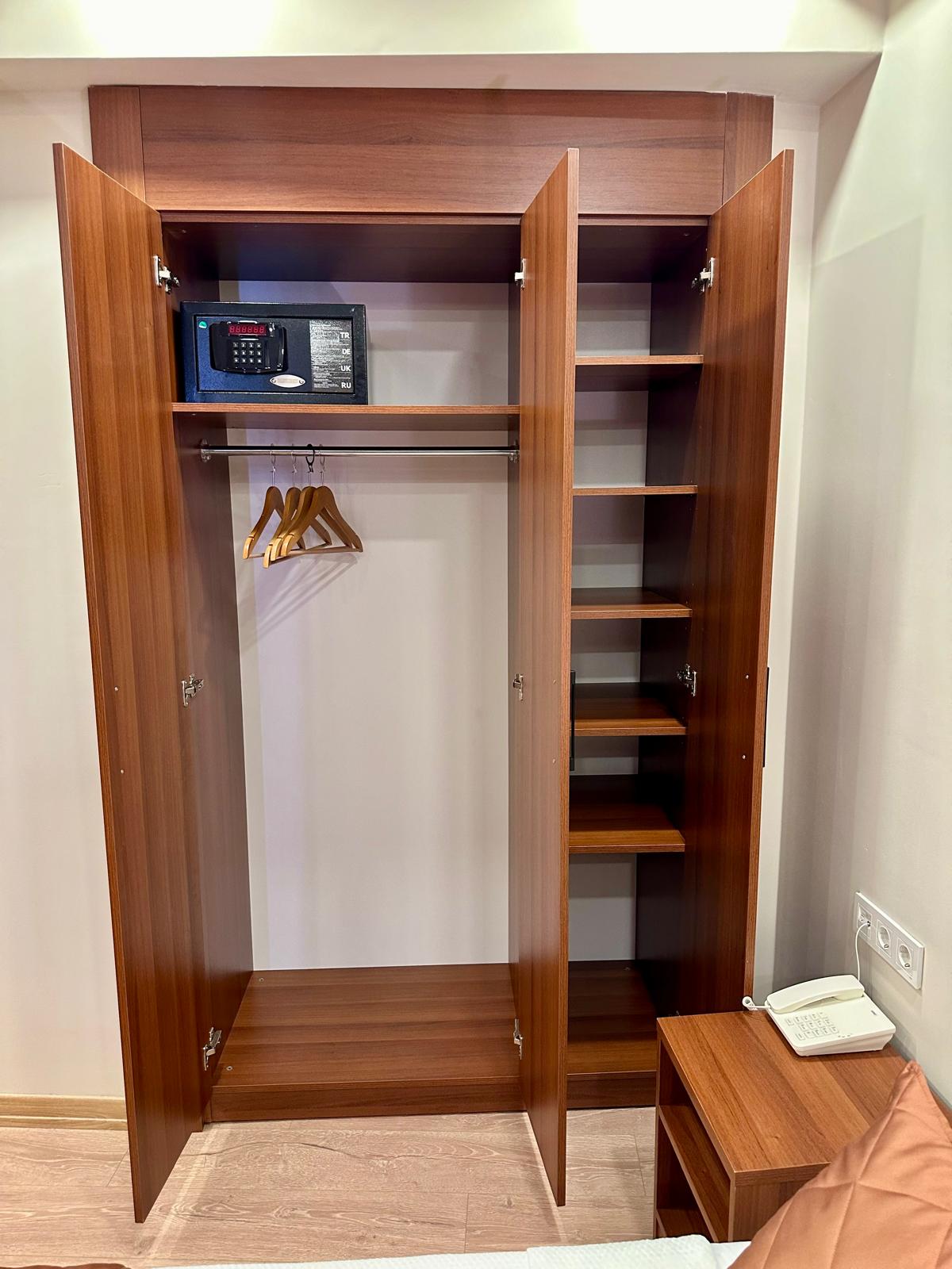 Single & Double Room - Image 5